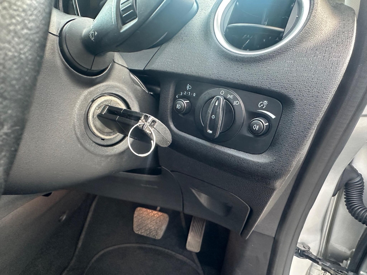 Used Ford Fiesta 2014 for sale - 76644958: Photo 21