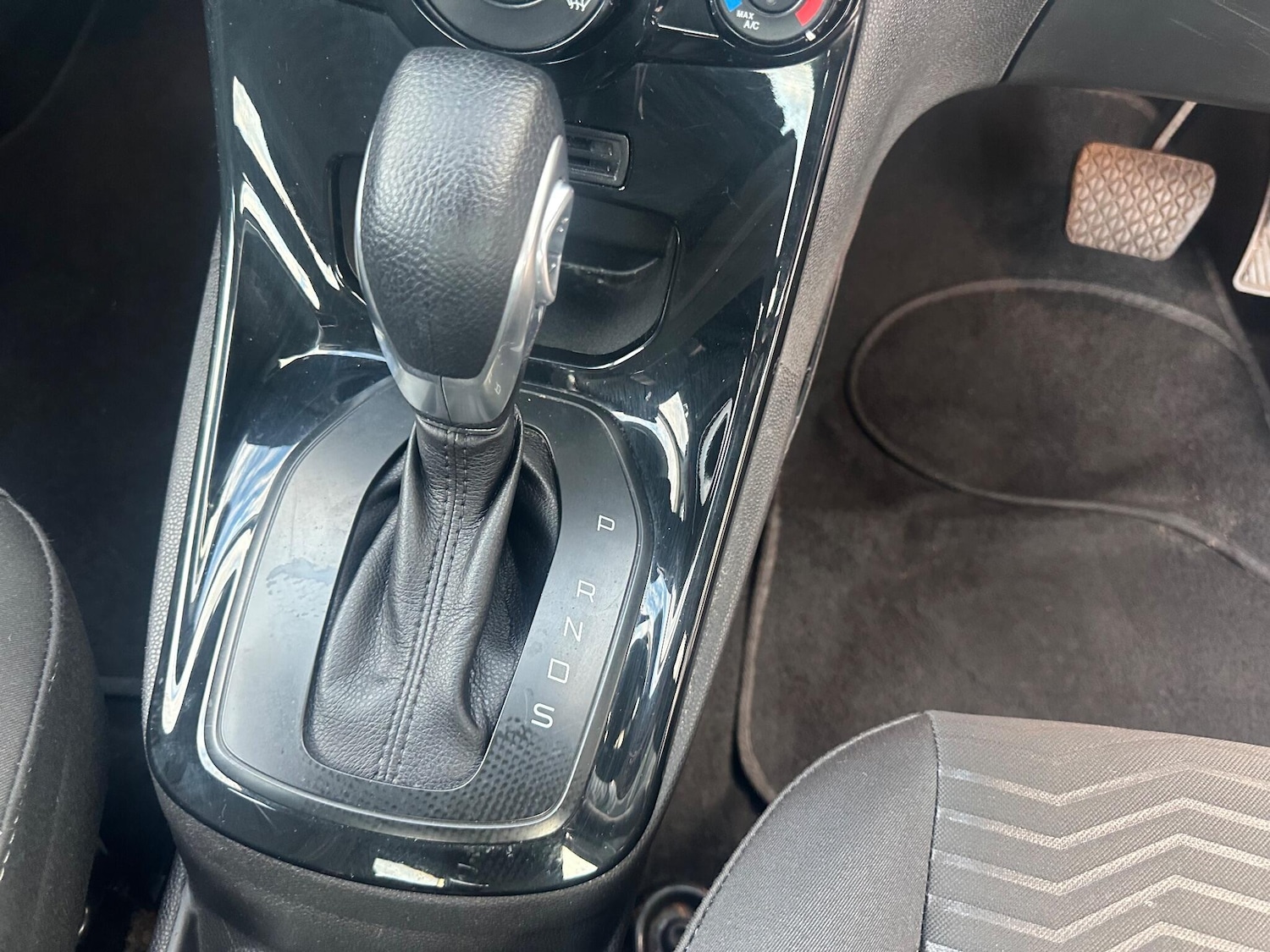 Used Ford Fiesta 2014 for sale - 76644958: Photo 23