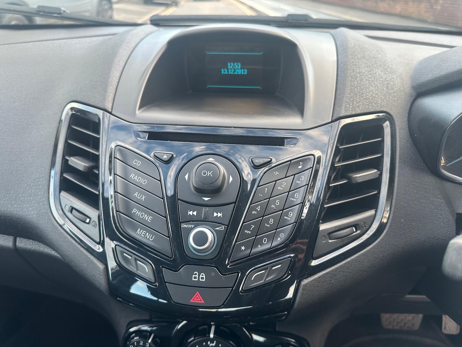 Used Ford Fiesta 2014 for sale - 76644958: Photo 24