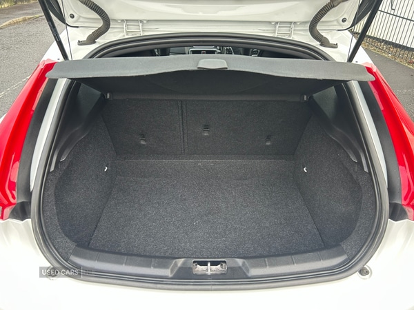 Used Volvo V40 2015 for sale - 76574172: Photo 14