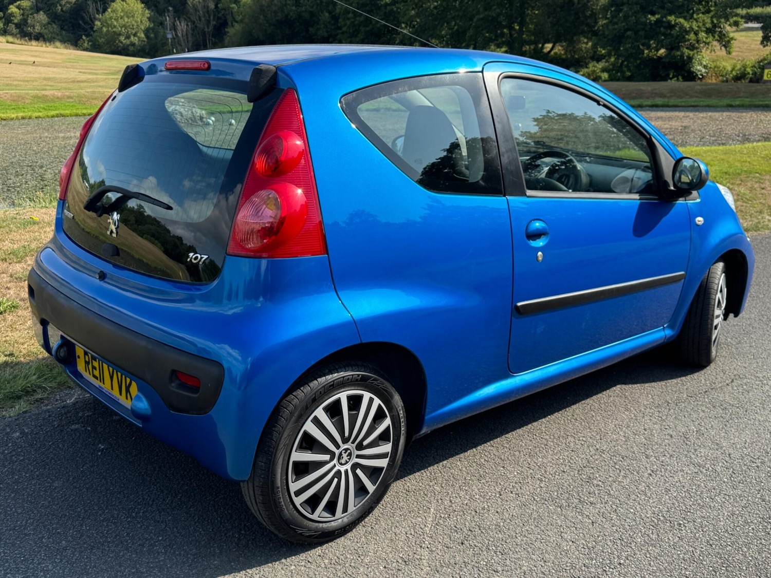 Vehicle 21