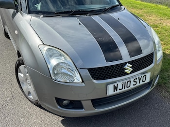 Used Suzuki Swift 2010 for sale - 75884789: Photo