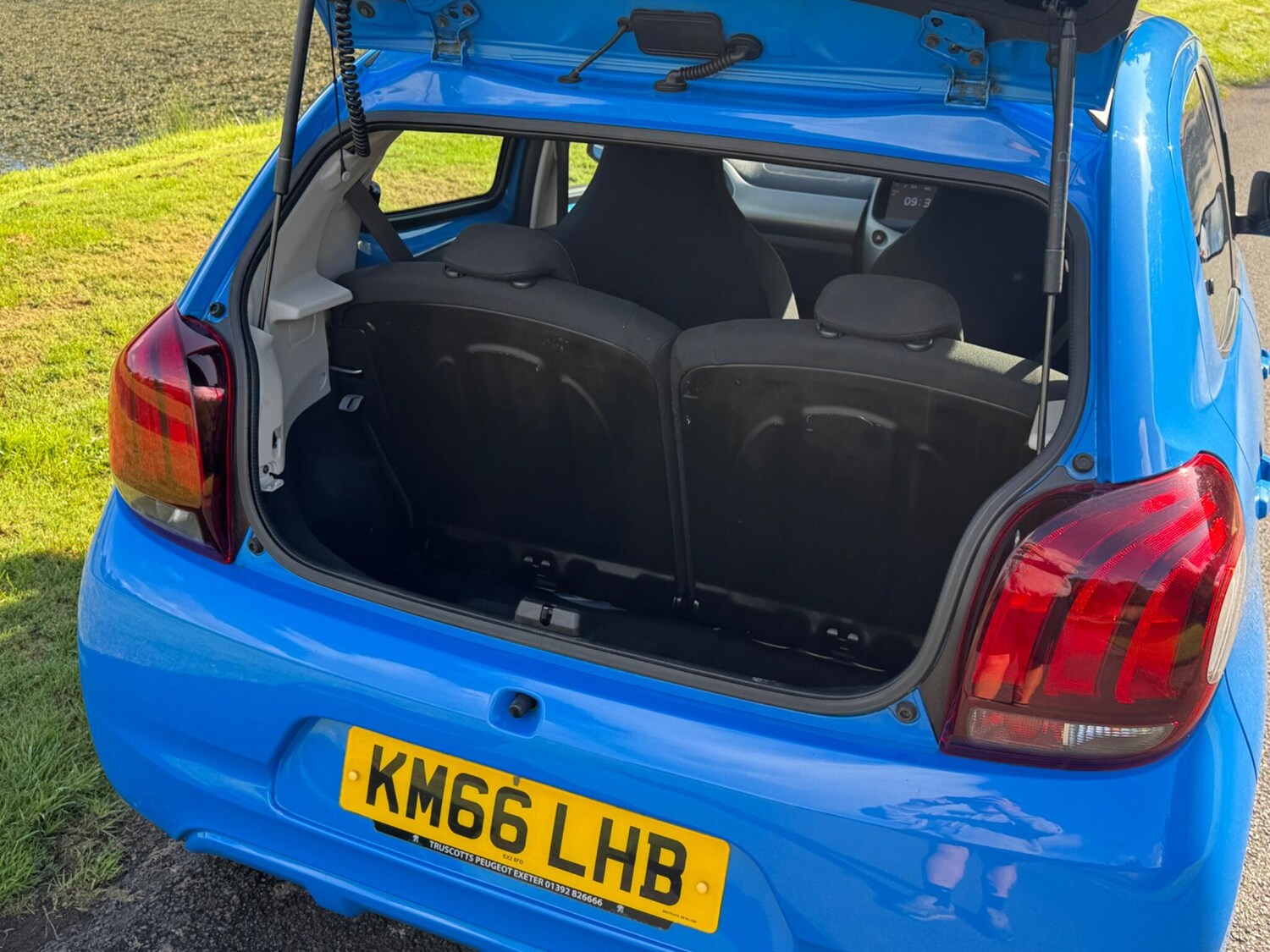 Vehicle 29