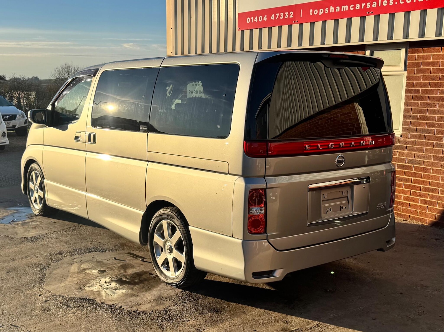 Used Nissan Elgrand for sale - 76714367: Photo 25