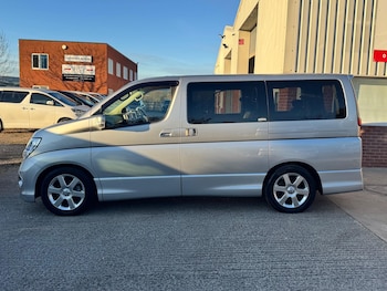 Used Nissan Elgrand 2006 for sale - 76714367: Photo