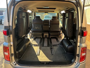 Used Nissan Elgrand 2006 for sale - 76714367: Photo