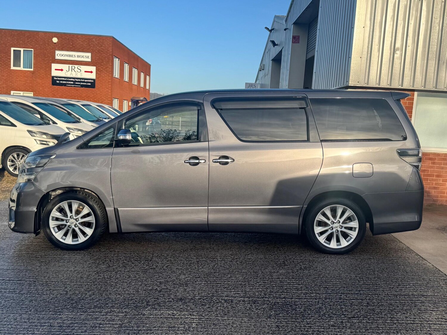 Used Toyota Vellfire for sale - 77934128: Photo 12