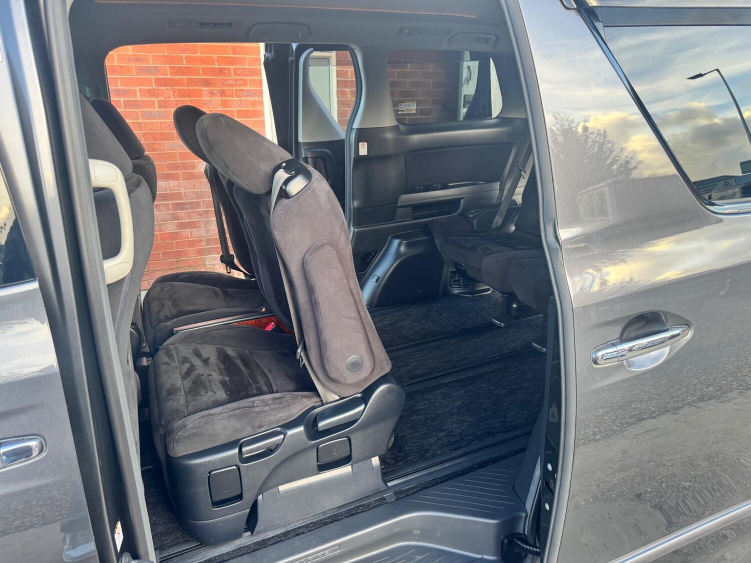 Used Toyota Vellfire for sale - 77934128: Photo 18