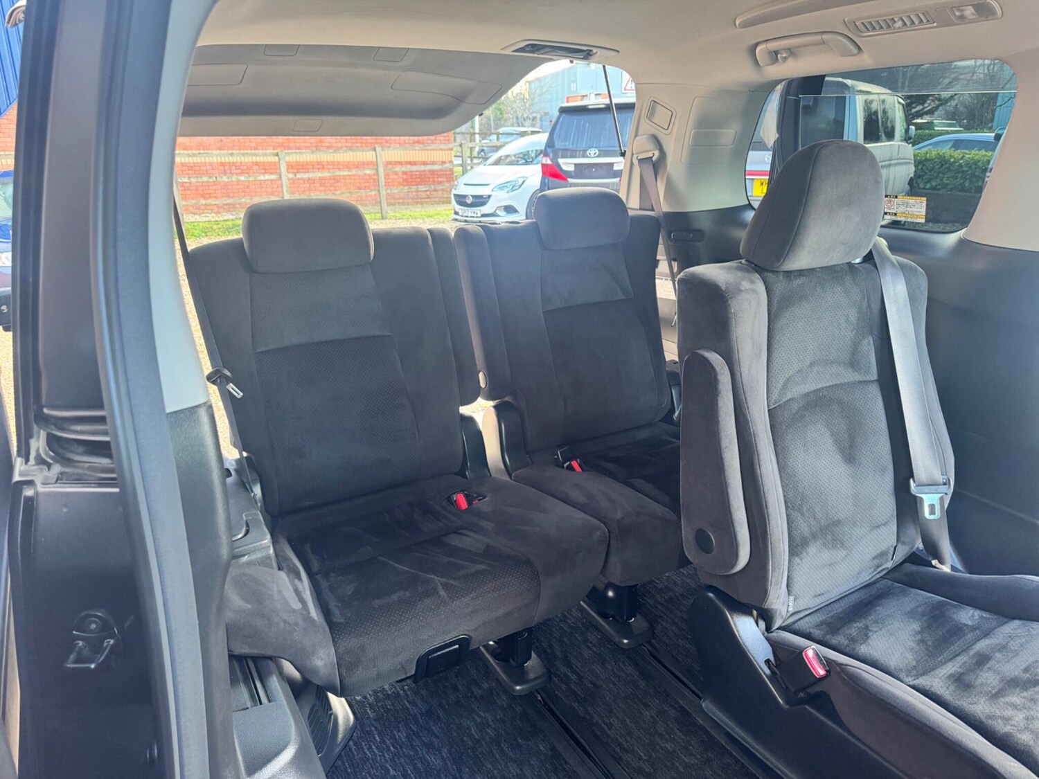 Used Toyota Vellfire for sale - 77934128: Photo 21