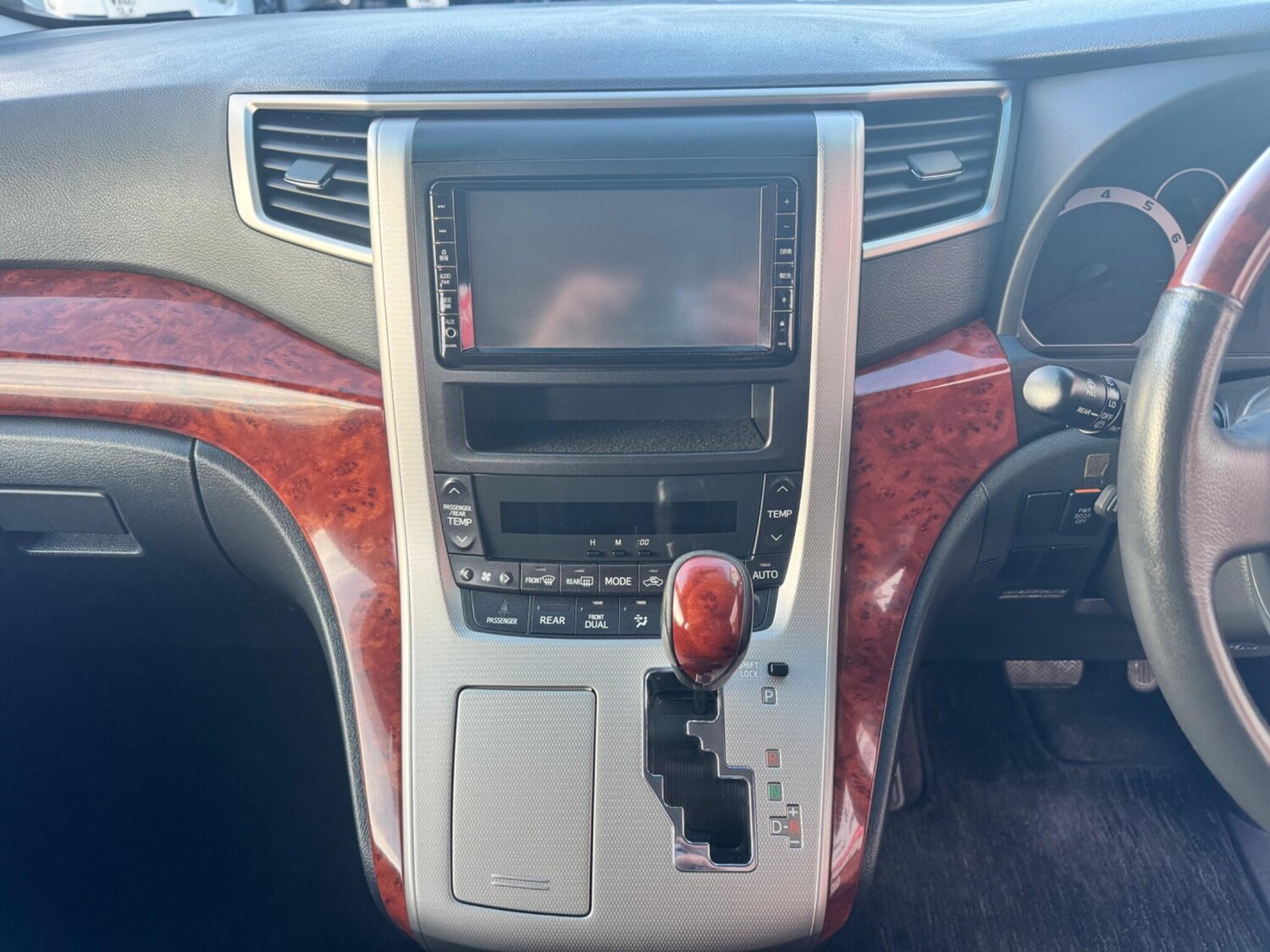 Used Toyota Vellfire for sale - 77934128: Photo 26