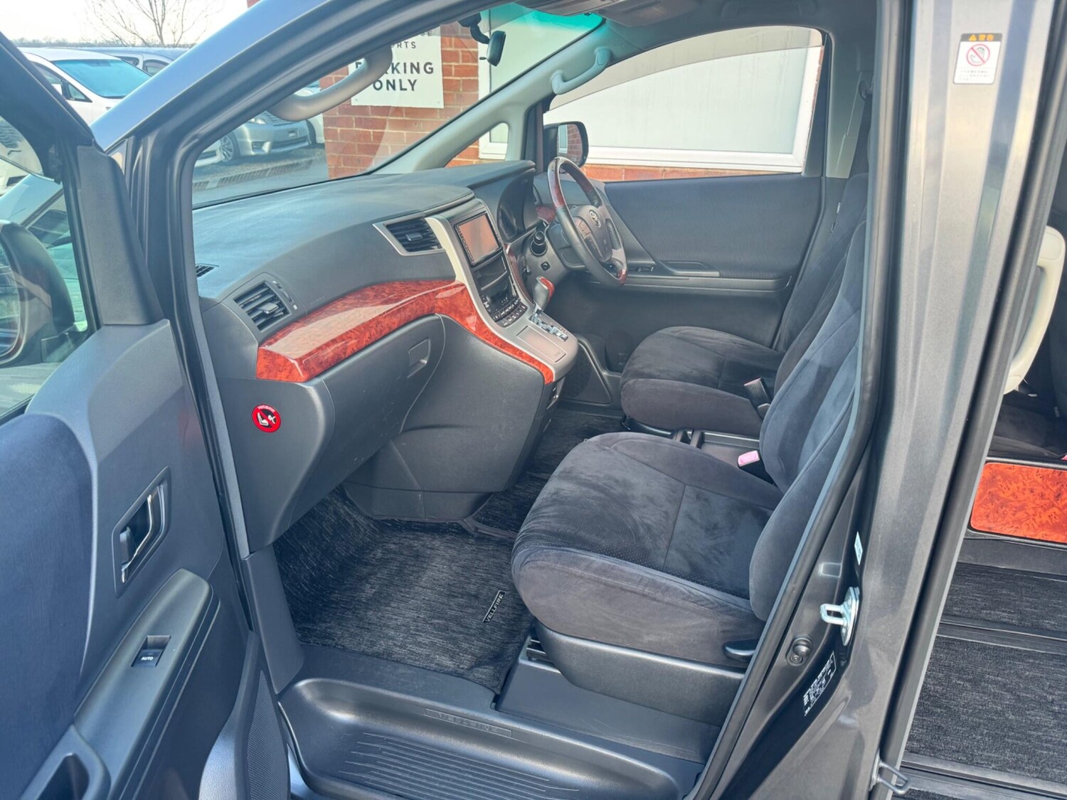 Used Toyota Vellfire for sale - 77934128: Photo 31