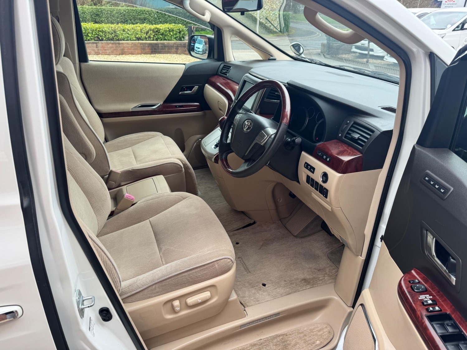 Used Toyota Alphard 2022 for sale - 78128194: Photo 16