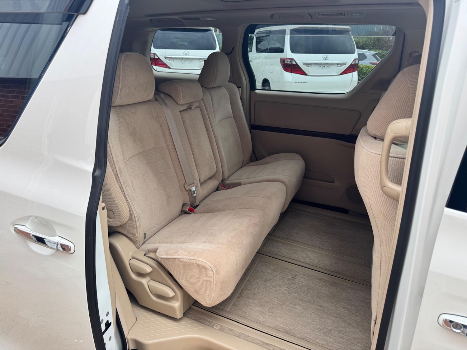 Used Toyota Alphard 2022 for sale - 78128194: Photo 22