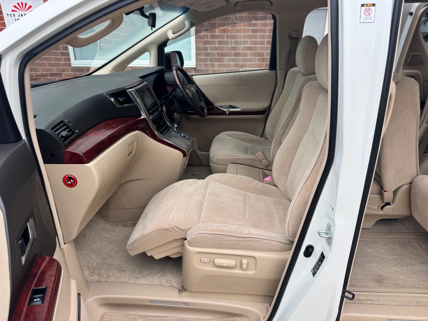 Used Toyota Alphard 2022 for sale - 78128194: Photo 24