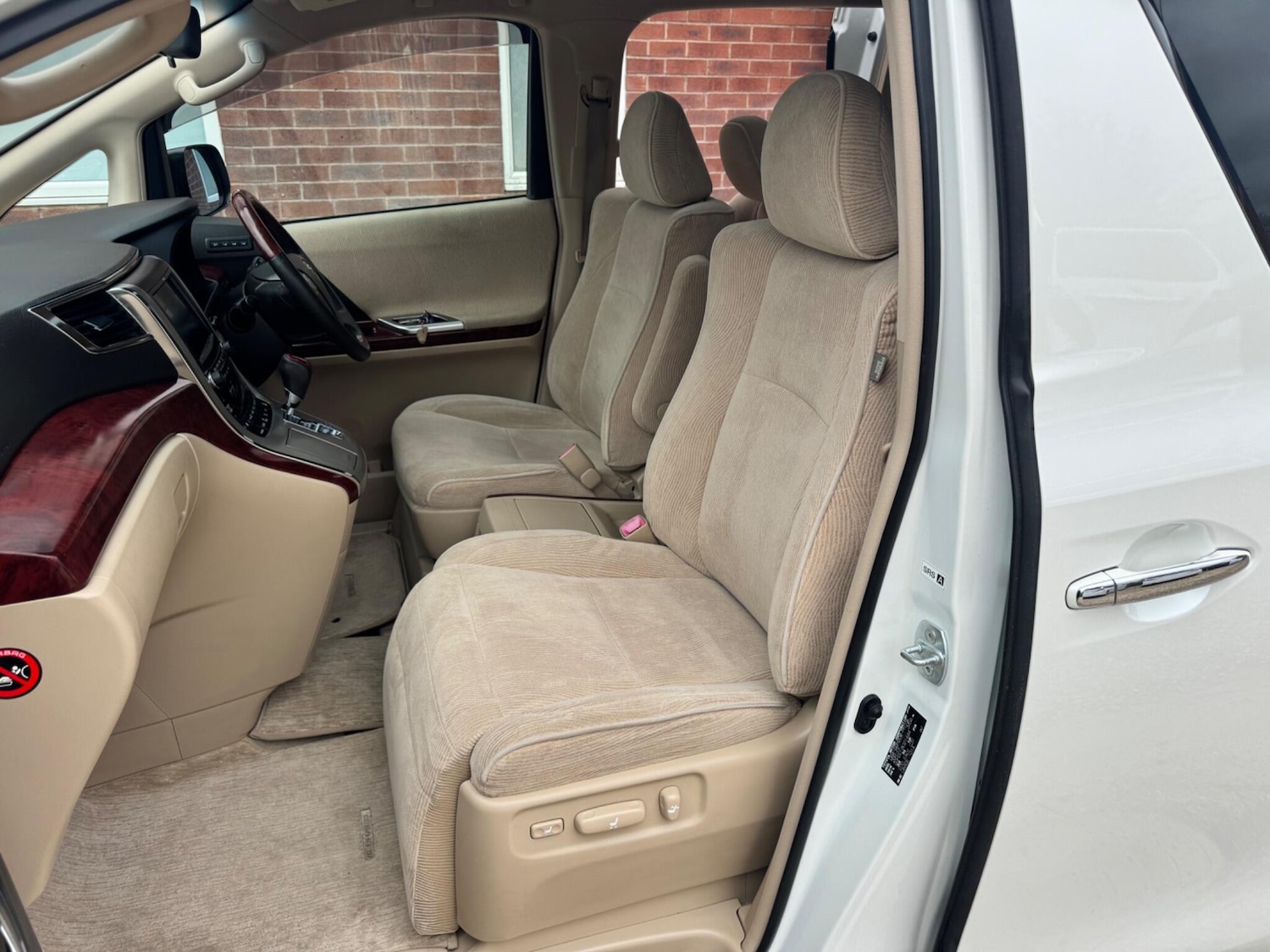 Used Toyota Alphard 2022 for sale - 78128194: Photo 25