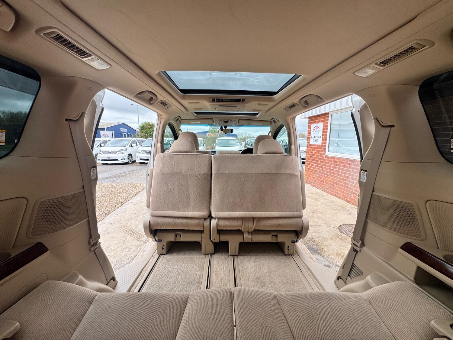 Used Toyota Alphard 2022 for sale - 78128194: Photo 27