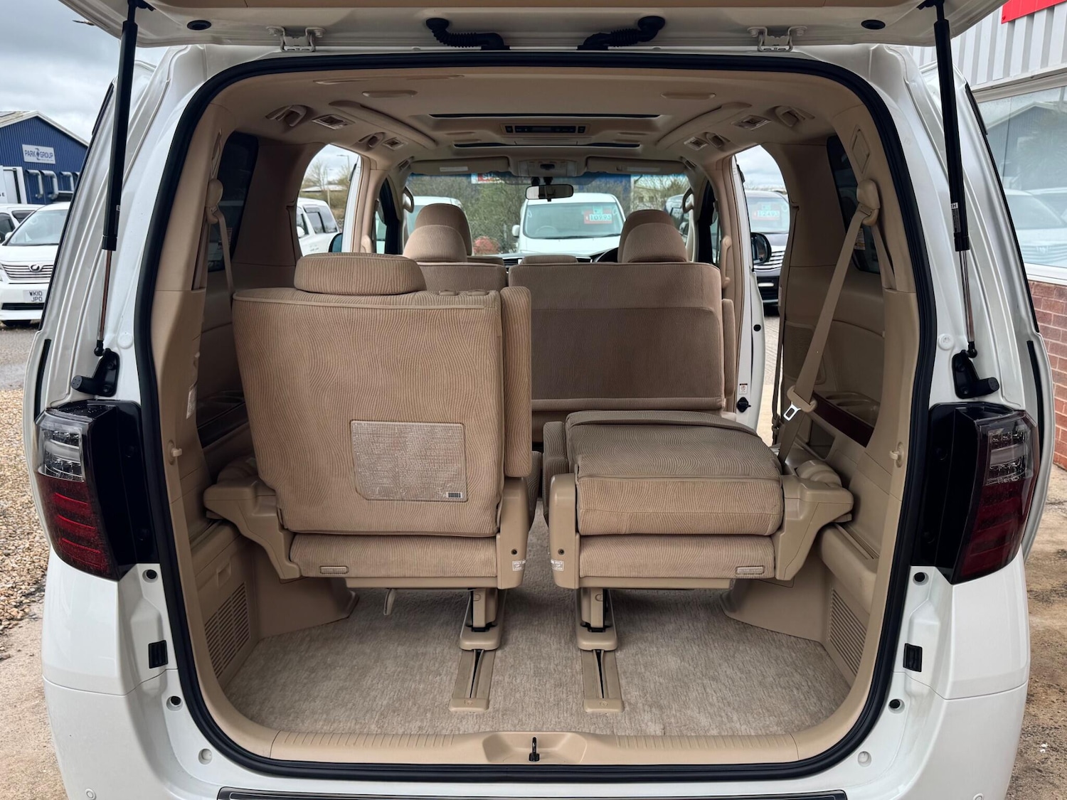 Used Toyota Alphard 2022 for sale - 78128194: Photo 33