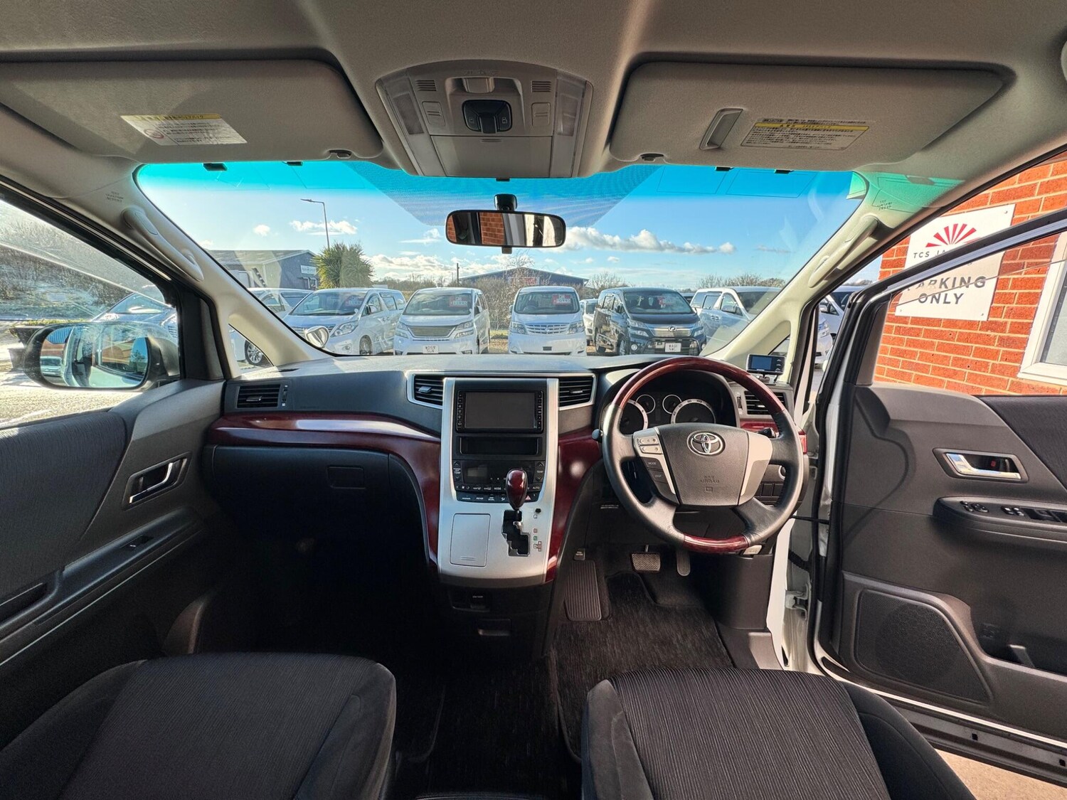 Used Toyota Vellfire for sale - 77934123: Photo 14