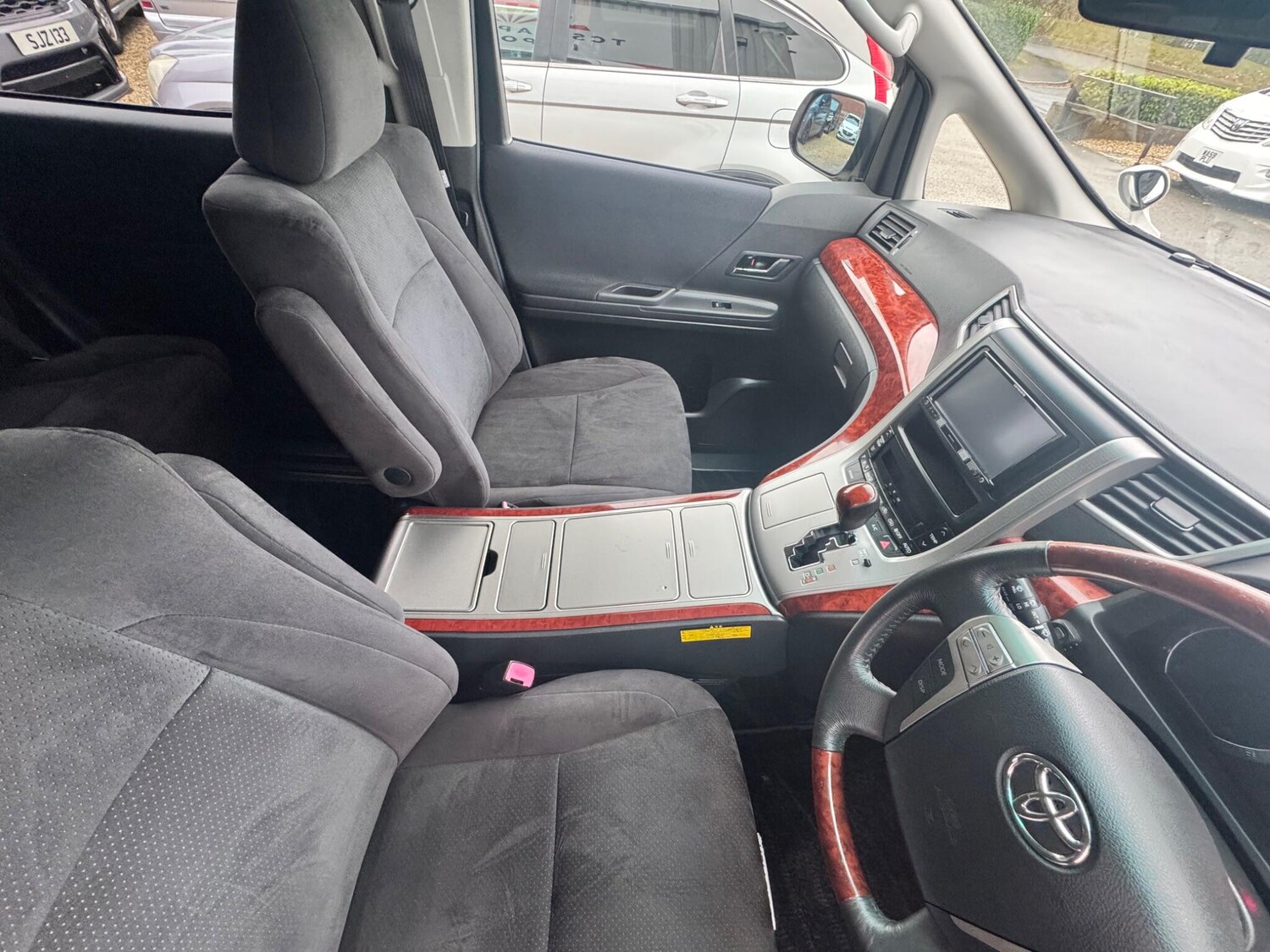 Used Toyota Vellfire for sale - 77934125: Photo 14