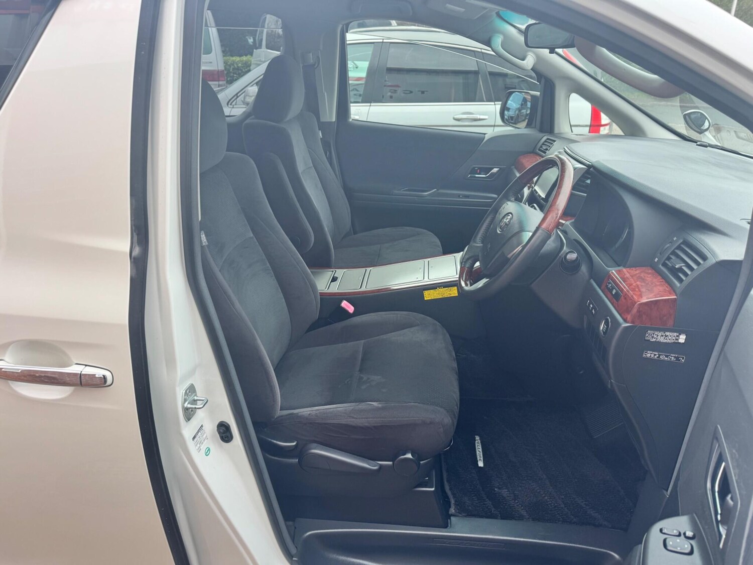 Used Toyota Vellfire for sale - 77934125: Photo 15