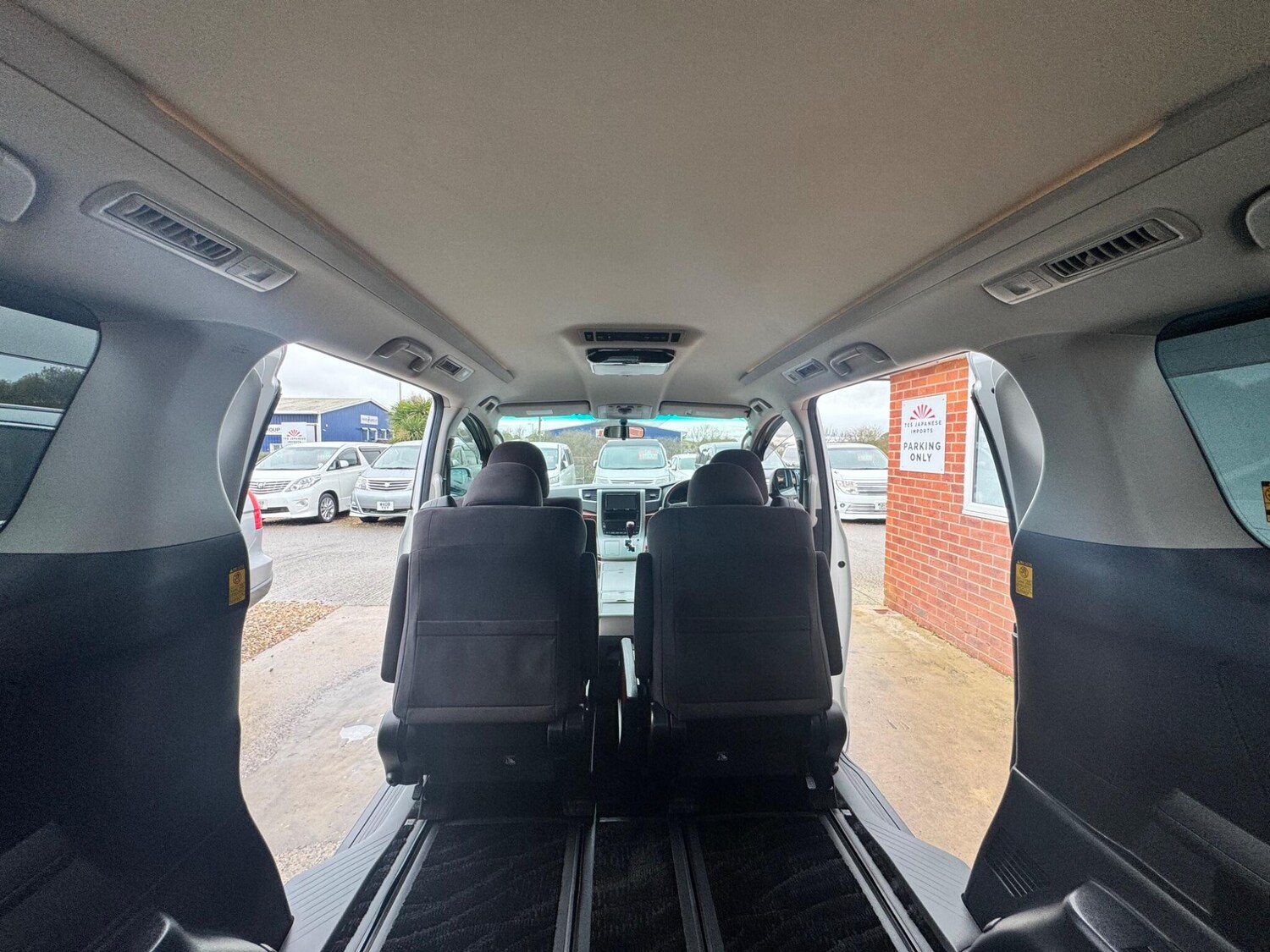 Used Toyota Vellfire for sale - 77934125: Photo 18