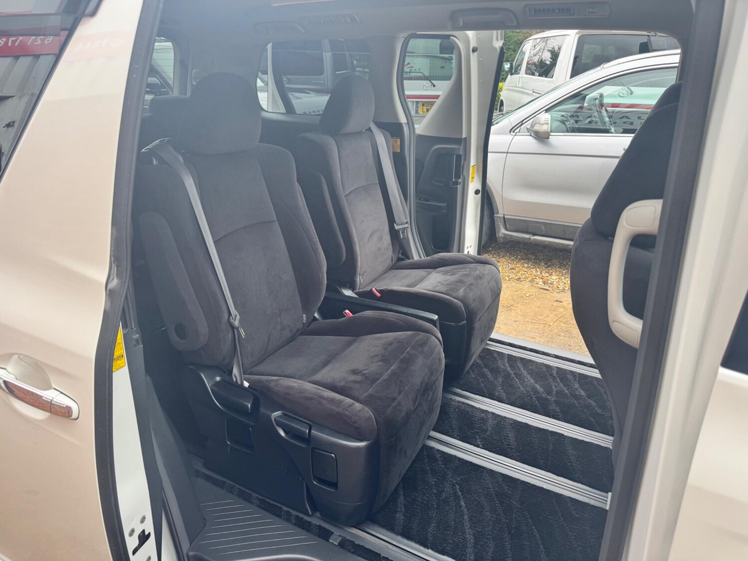 Used Toyota Vellfire for sale - 77934125: Photo 24