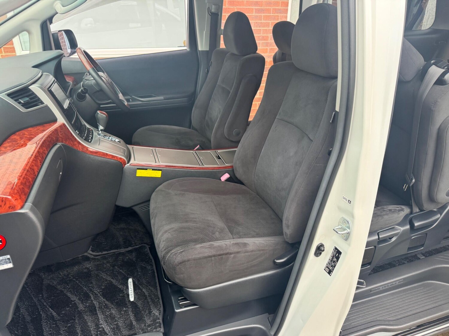 Used Toyota Vellfire for sale - 77934125: Photo 25