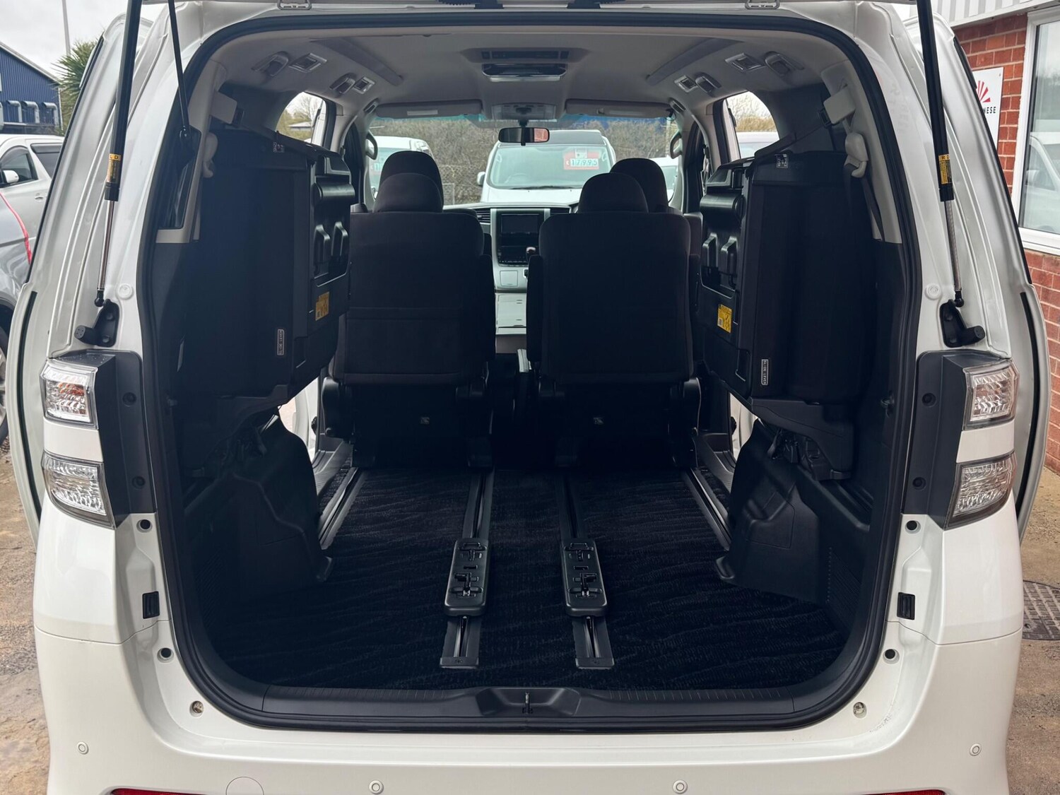 Used Toyota Vellfire for sale - 77934125: Photo 29