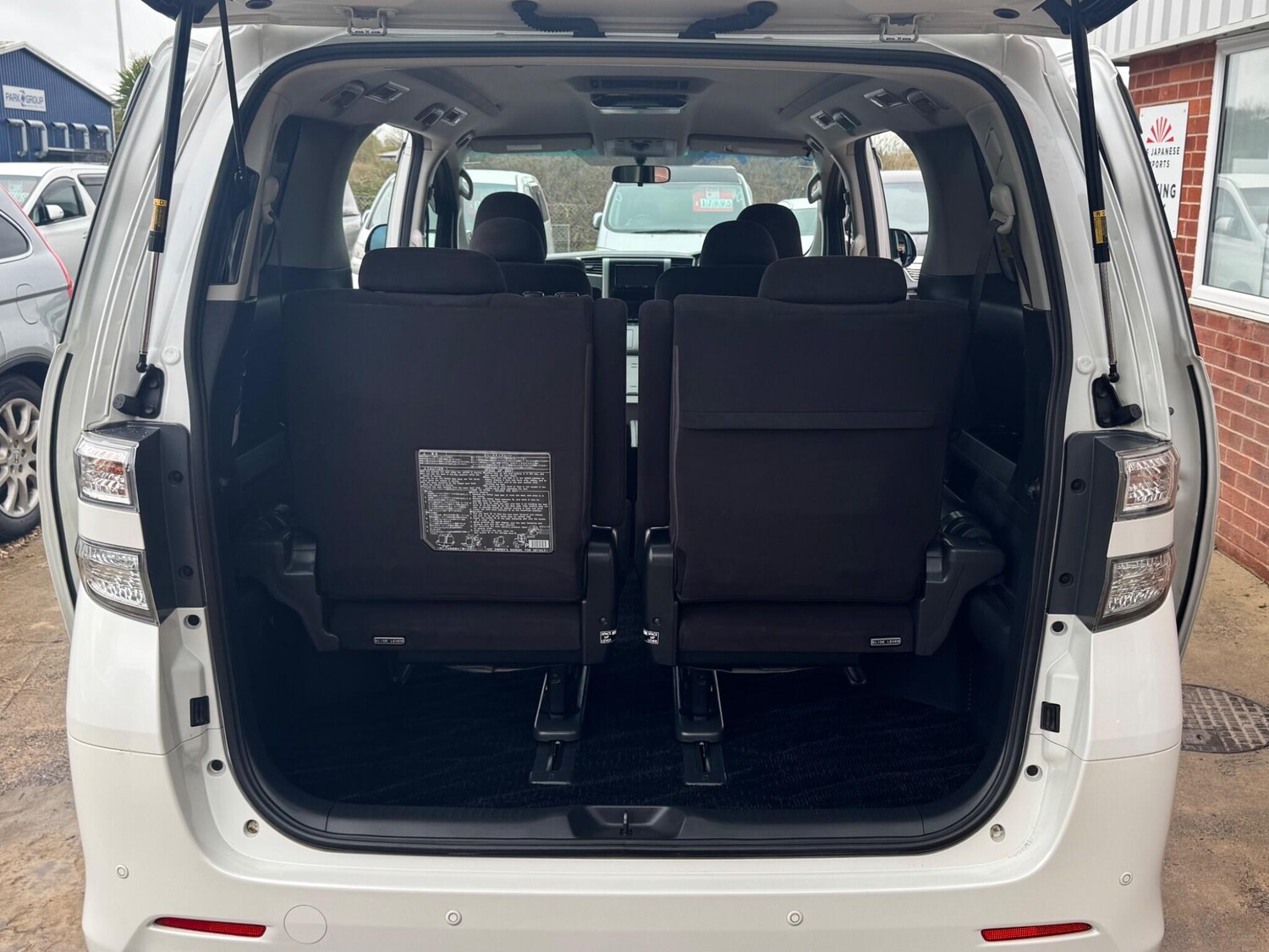 Used Toyota Vellfire for sale - 77934125: Photo 31