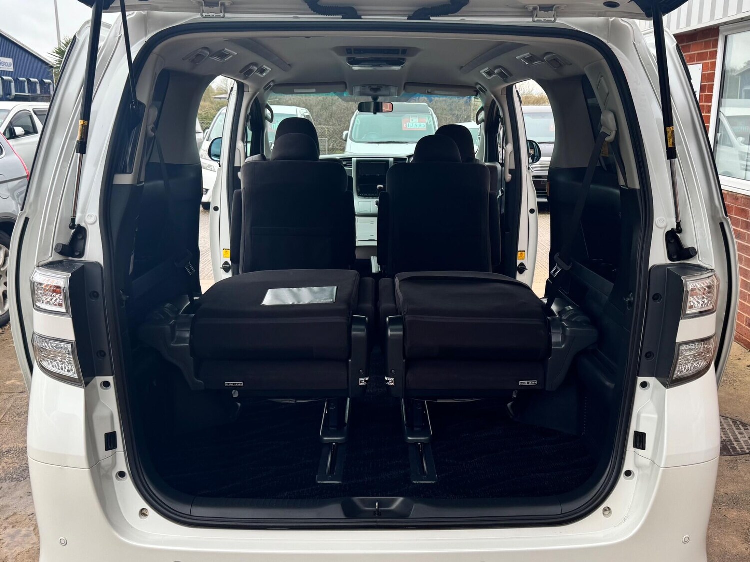 Used Toyota Vellfire for sale - 77934125: Photo 36