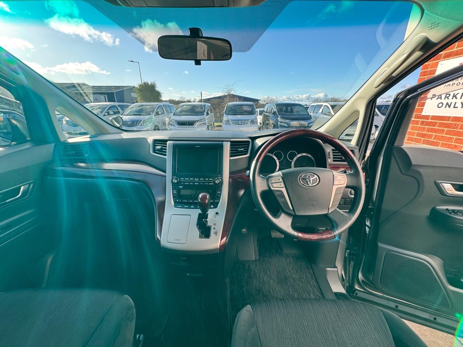 Used Toyota Vellfire for sale - 77934124: Photo 14