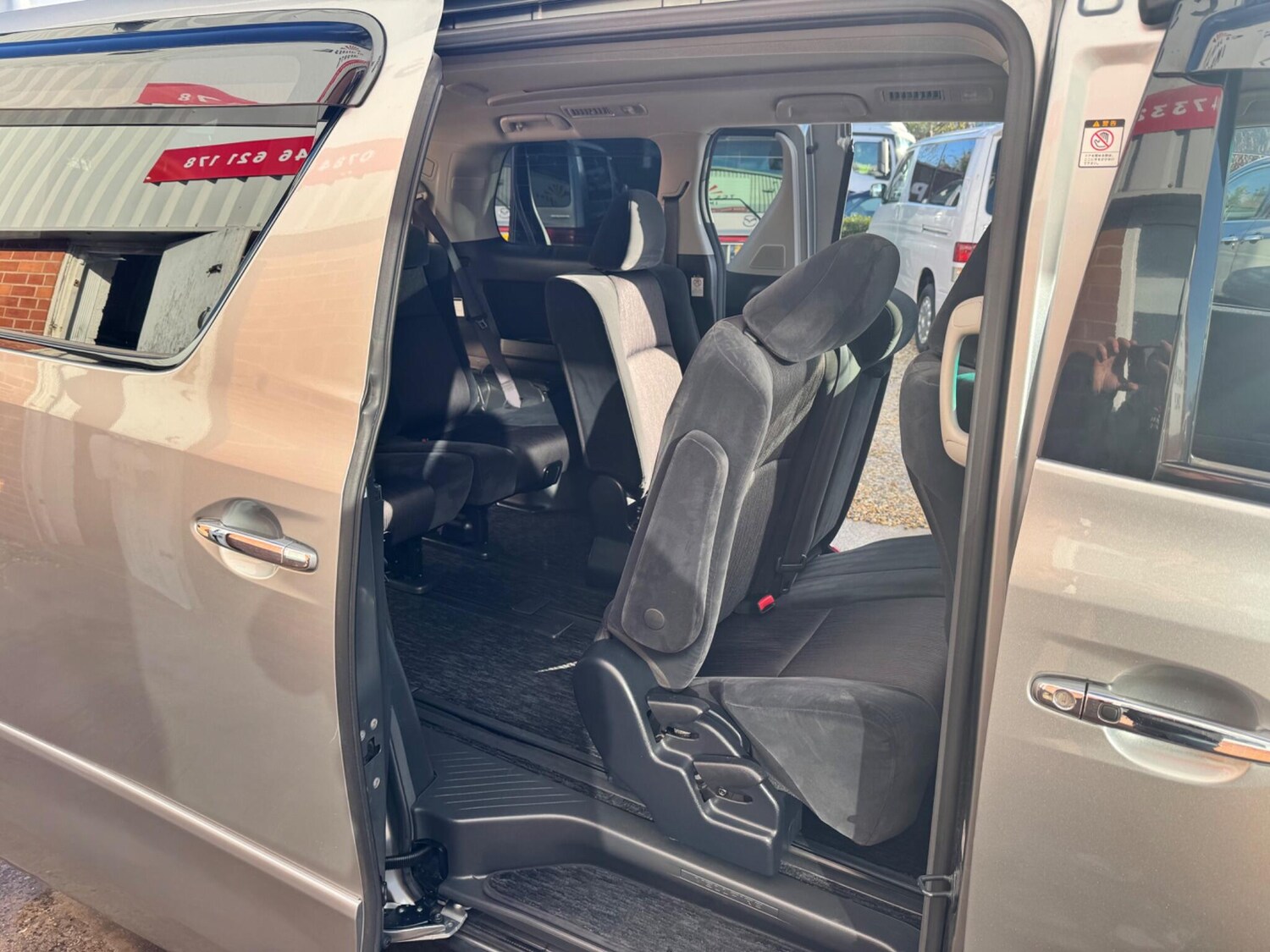 Used Toyota Vellfire for sale - 77934124: Photo 22