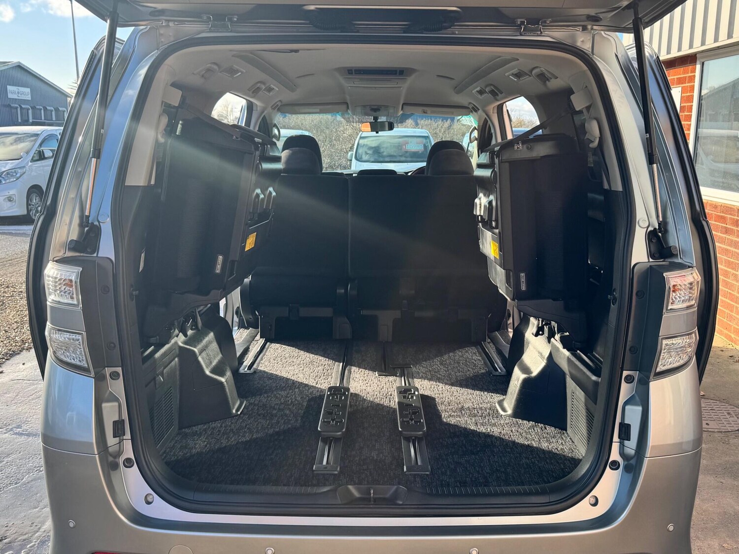 Used Toyota Vellfire for sale - 77934124: Photo 34