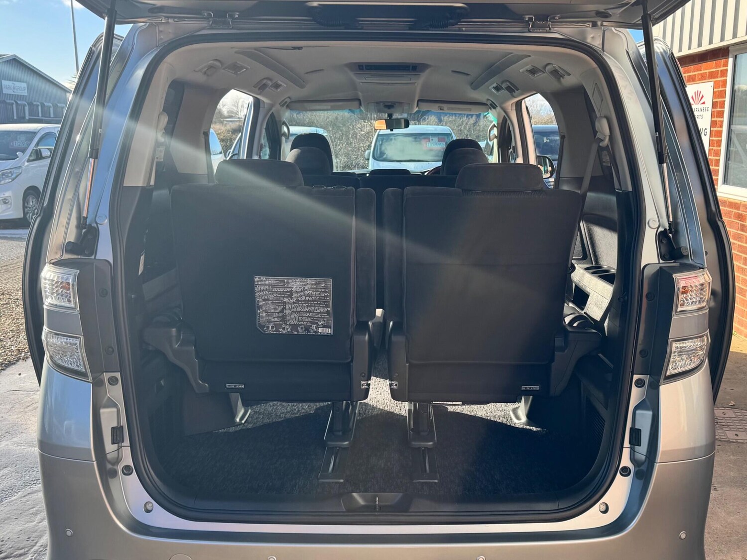 Used Toyota Vellfire for sale - 77934124: Photo 36