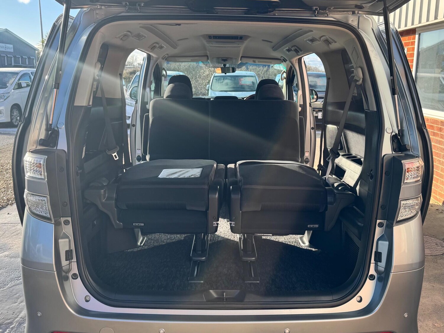 Used Toyota Vellfire for sale - 77934124: Photo 37