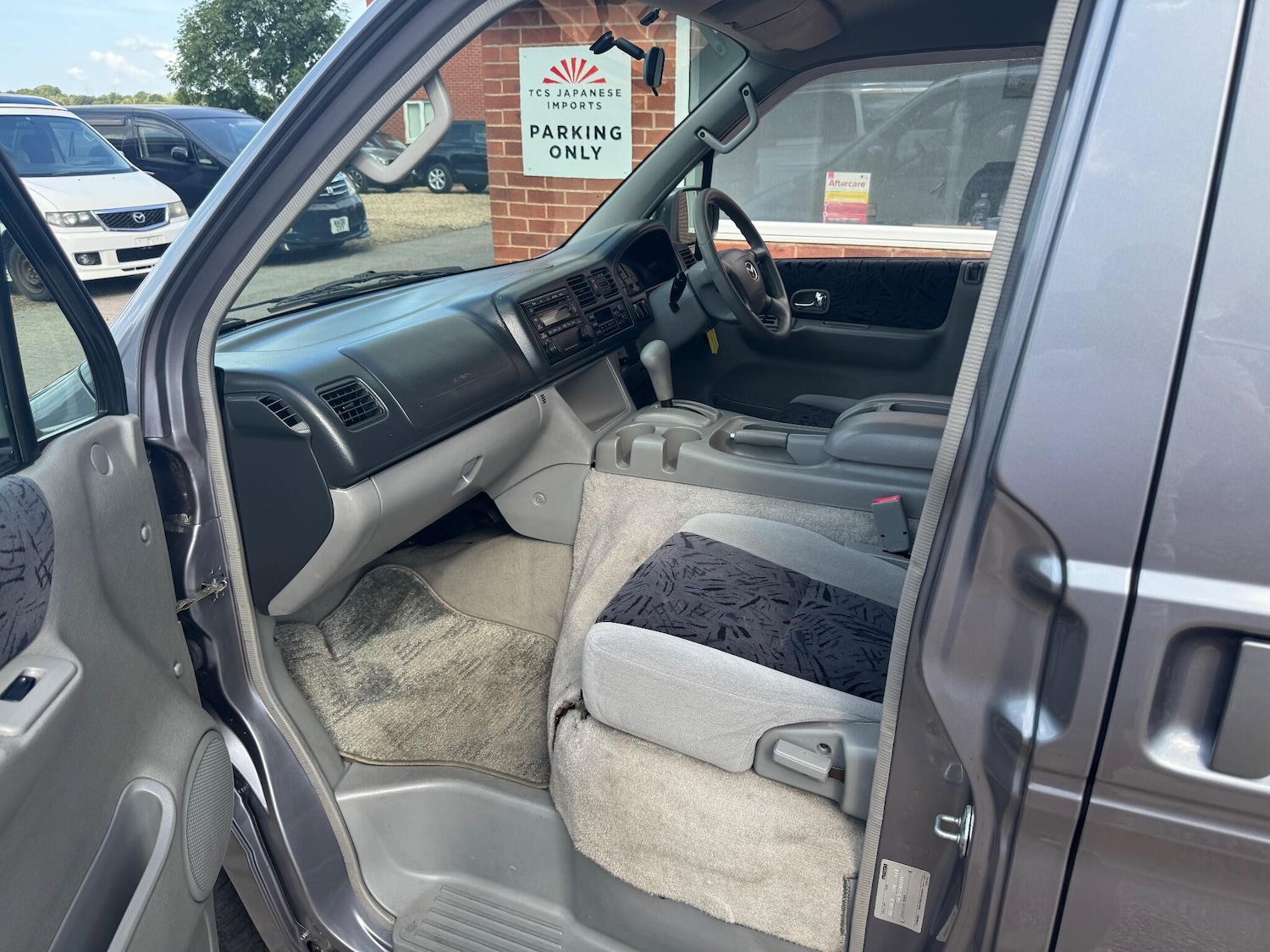 Vehicle 28