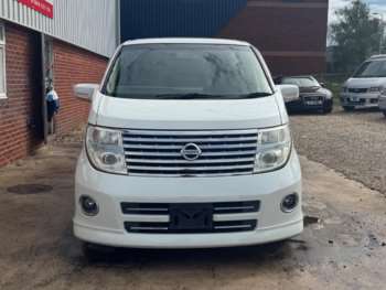 Used Nissan Elgrand 2005 for sale - 74596149: Photo
