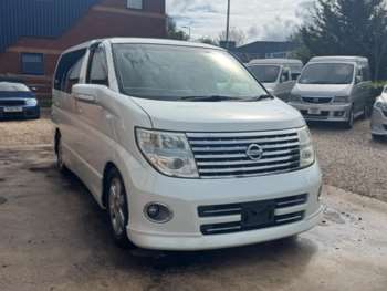 Used Nissan Elgrand 2005 for sale - 74596149: Photo