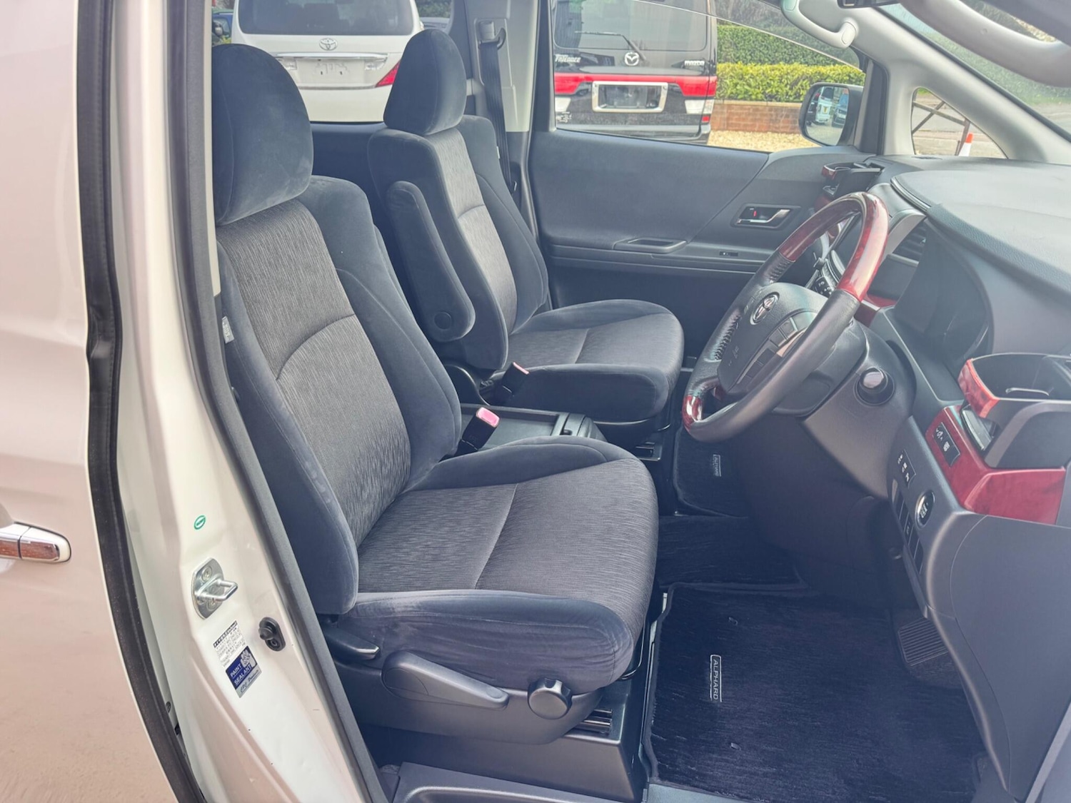 Used Toyota Alphard for sale - 78127901: Photo 19