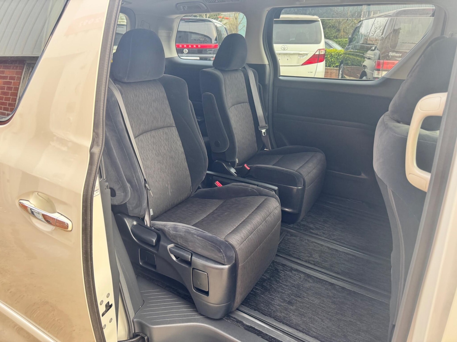 Used Toyota Alphard for sale - 78127901: Photo 29