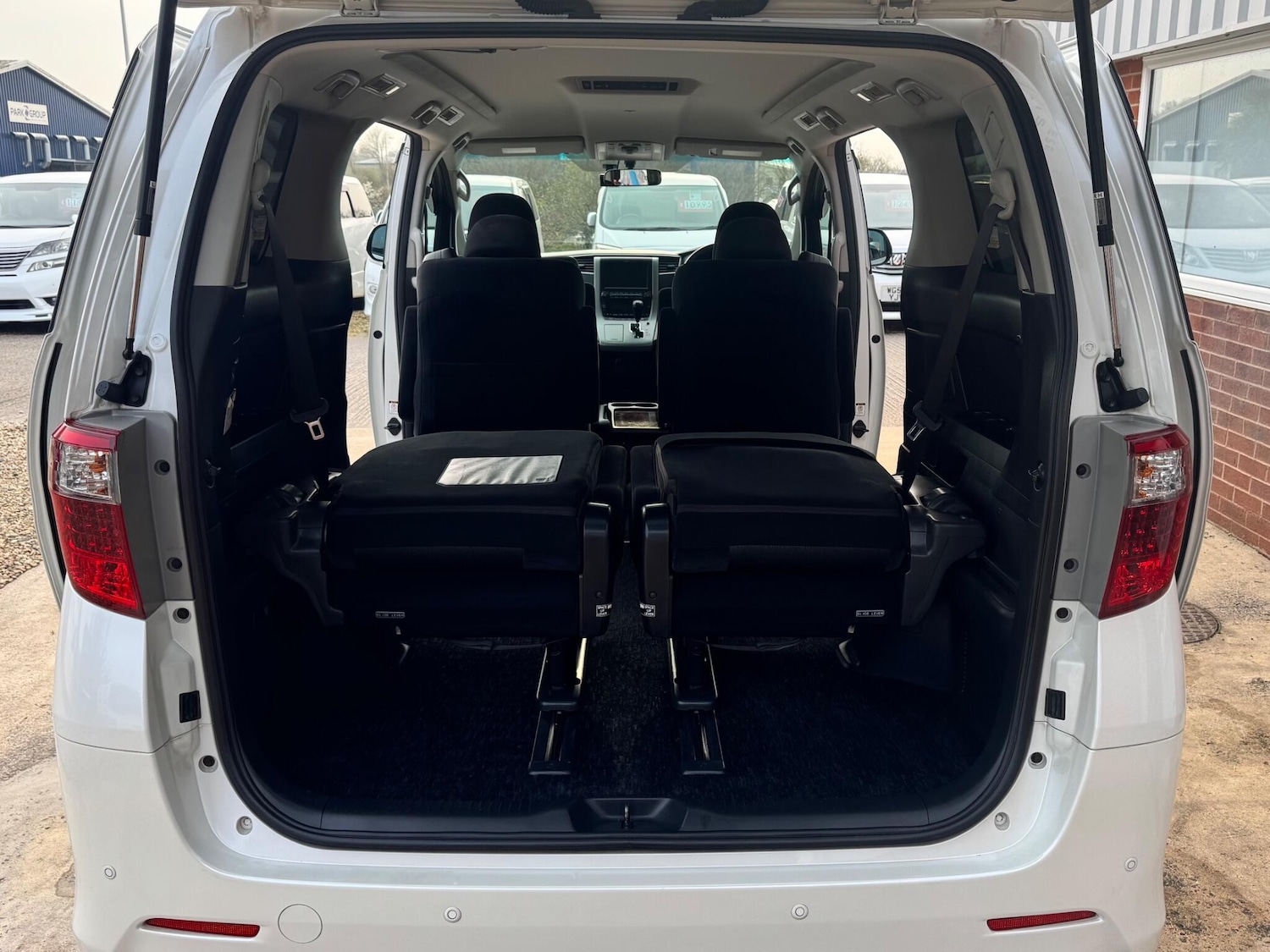 Used Toyota Alphard for sale - 78127901: Photo 35