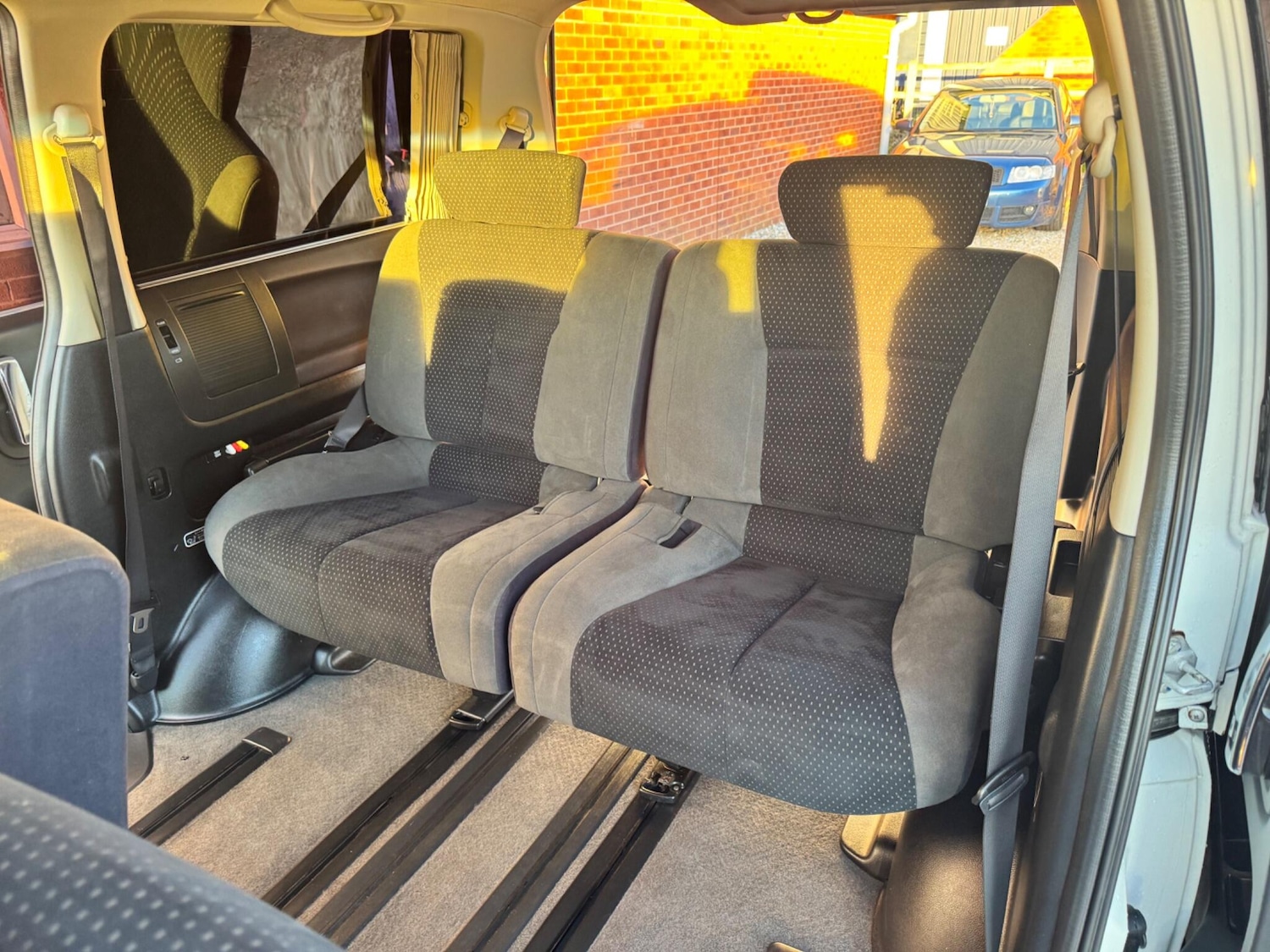 Used Nissan Elgrand 2024 for sale - 76714175: Photo 17