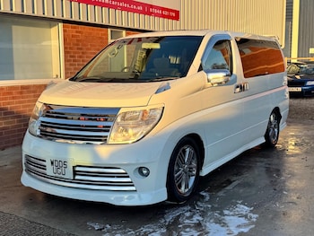 Used Nissan Elgrand 2005 for sale - 76714175: Photo