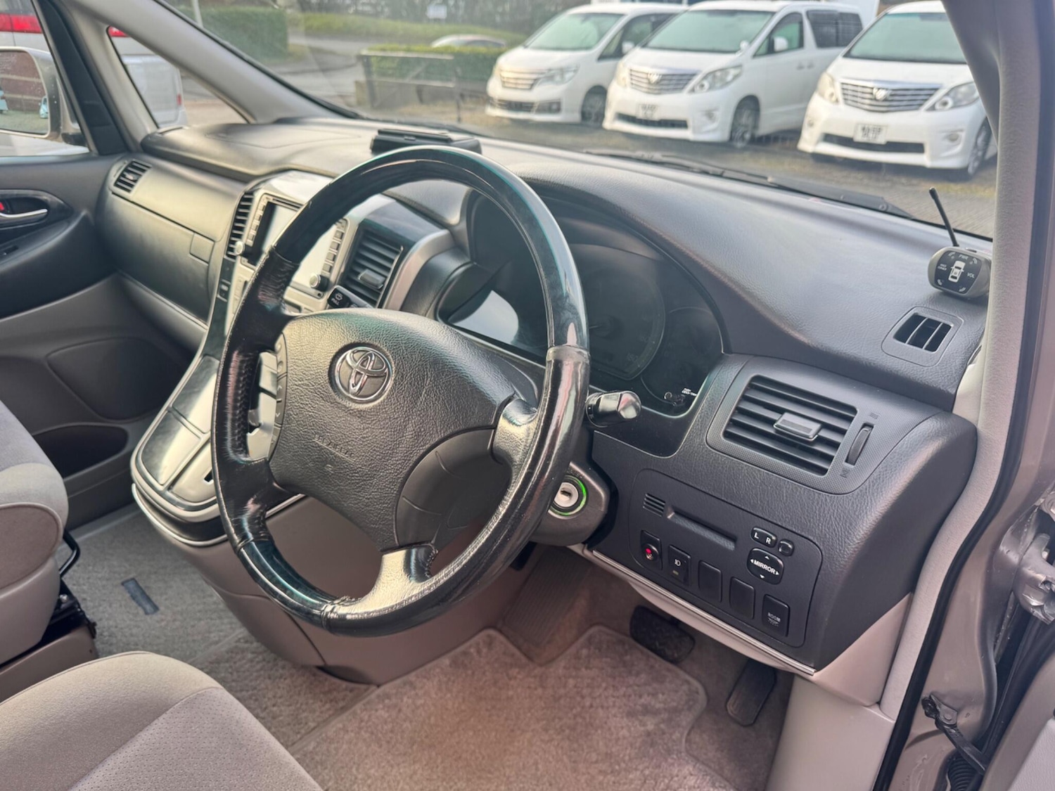 Used Toyota Alphard 2015 for sale - 77934134: Photo 26