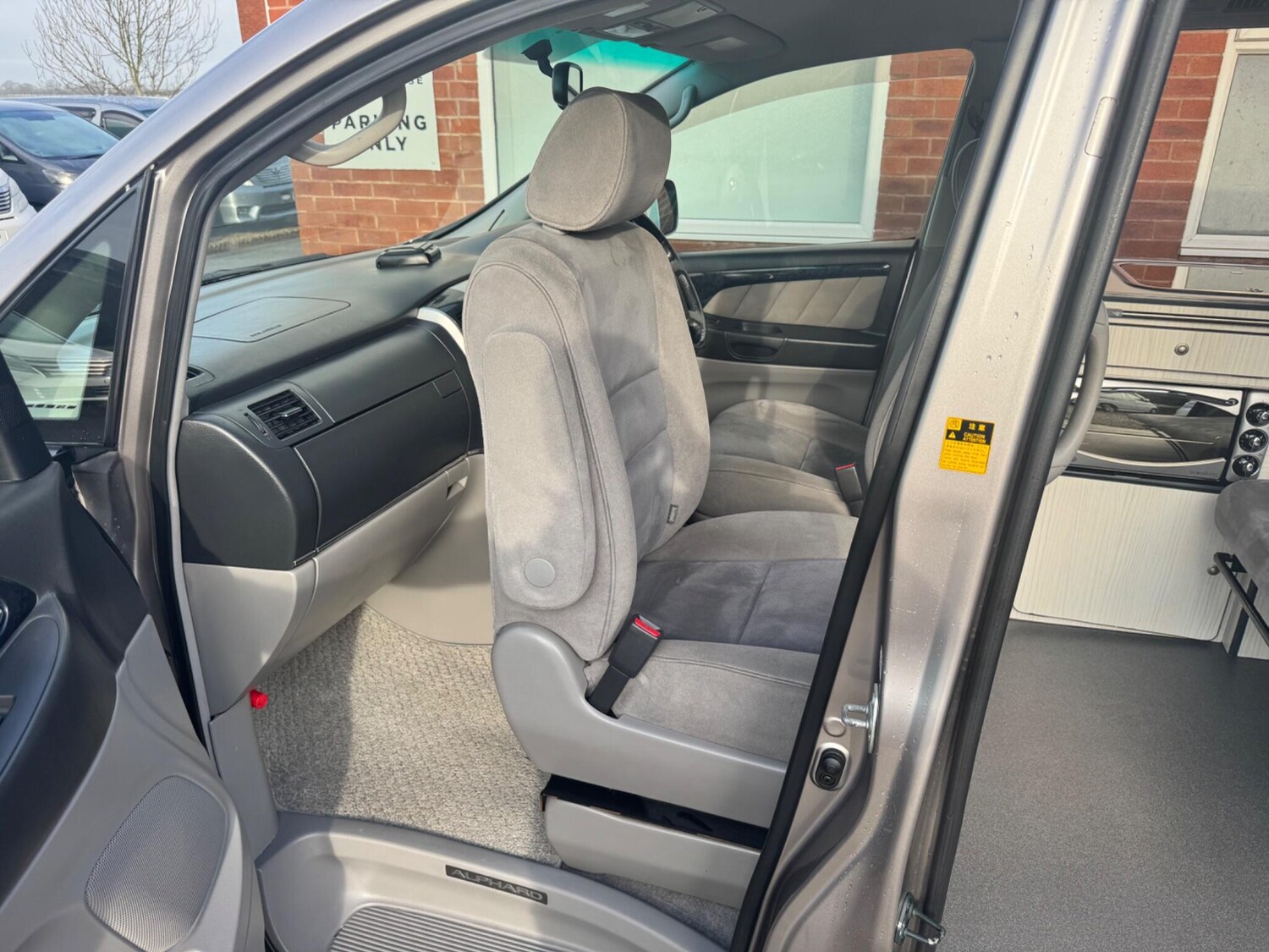 Used Toyota Alphard 2015 for sale - 77934134: Photo 29