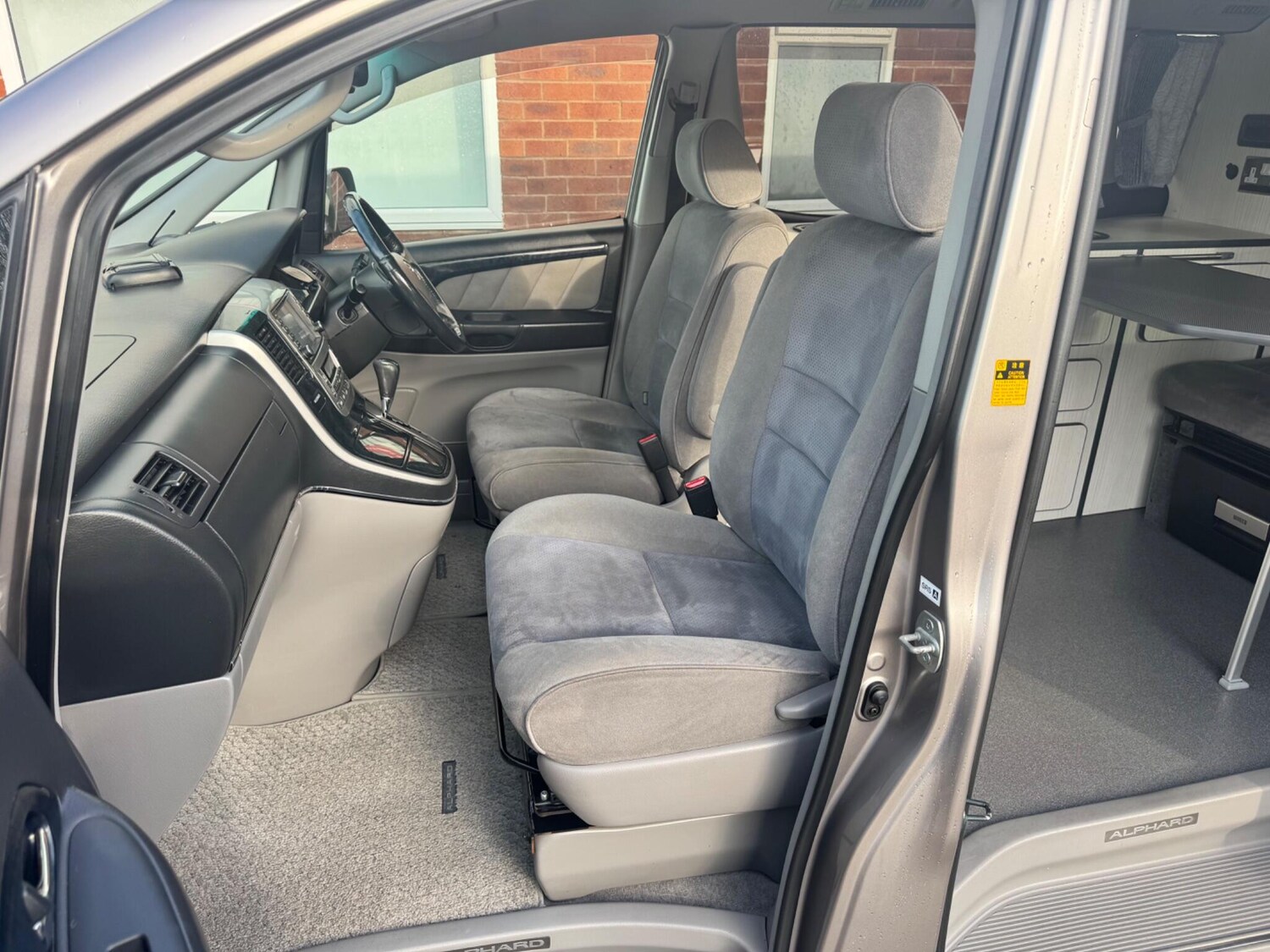 Used Toyota Alphard 2015 for sale - 77934134: Photo 30