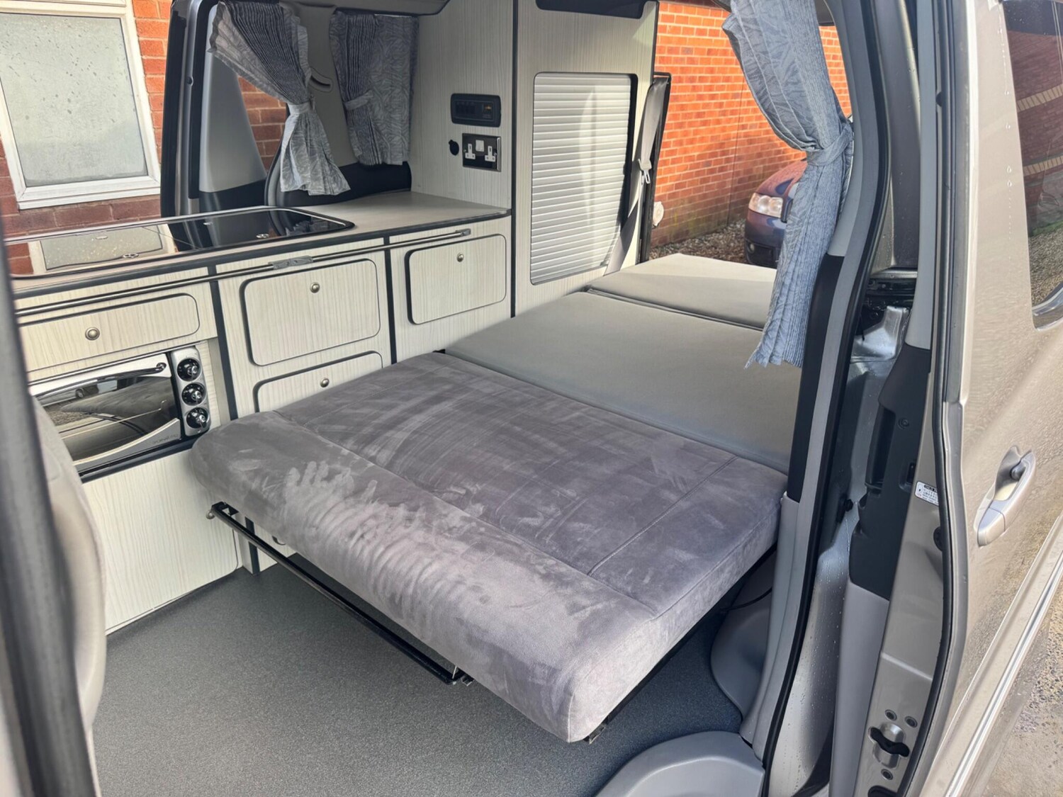 Used Toyota Alphard 2015 for sale - 77934134: Photo 41