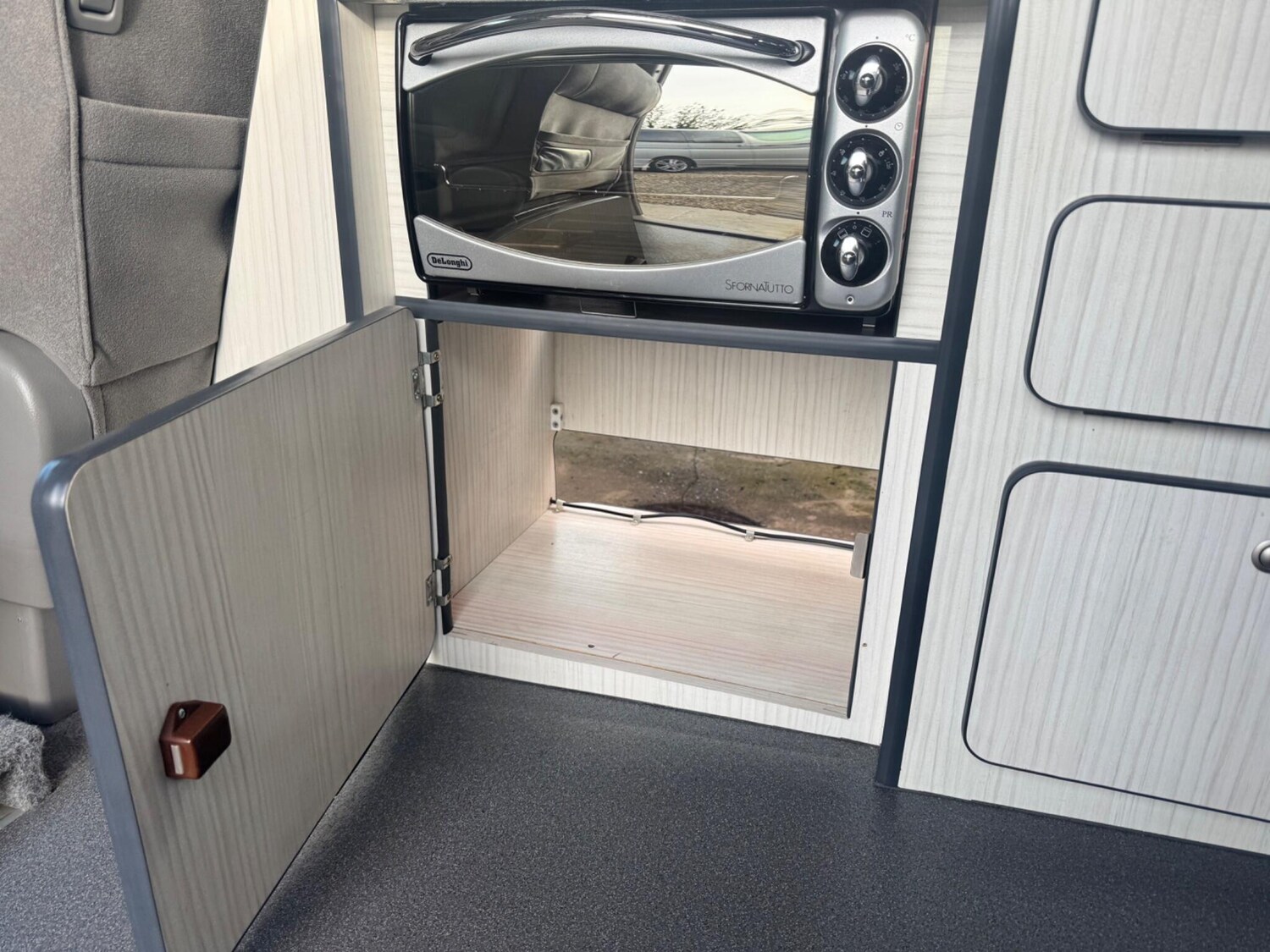 Used Toyota Alphard 2015 for sale - 77934134: Photo 43