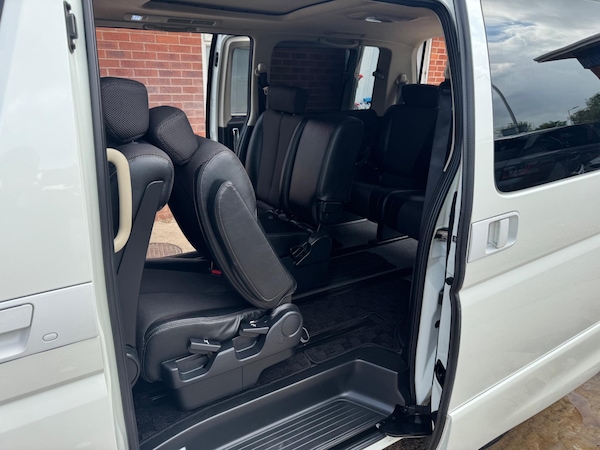 Used Nissan Elgrand for sale - 74712536: Photo 19