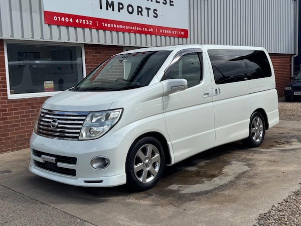 Used Nissan Elgrand for sale - 74712536: Photo 1